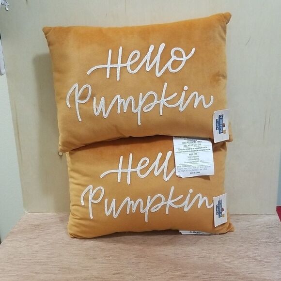 Decorative kidney pillows 2 count - Picture 2 of 5